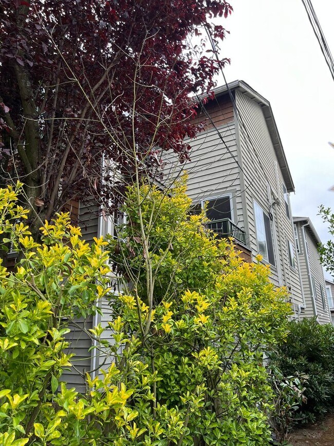 Building Photo - 2645-B NW 57th St
