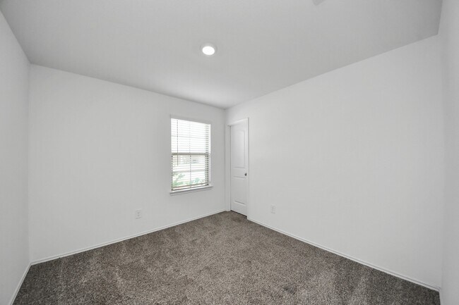 Building Photo - 21314 Sleepy Willow St