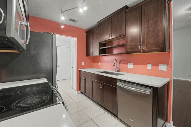 Building Photo - 152 Dovetail Crossing