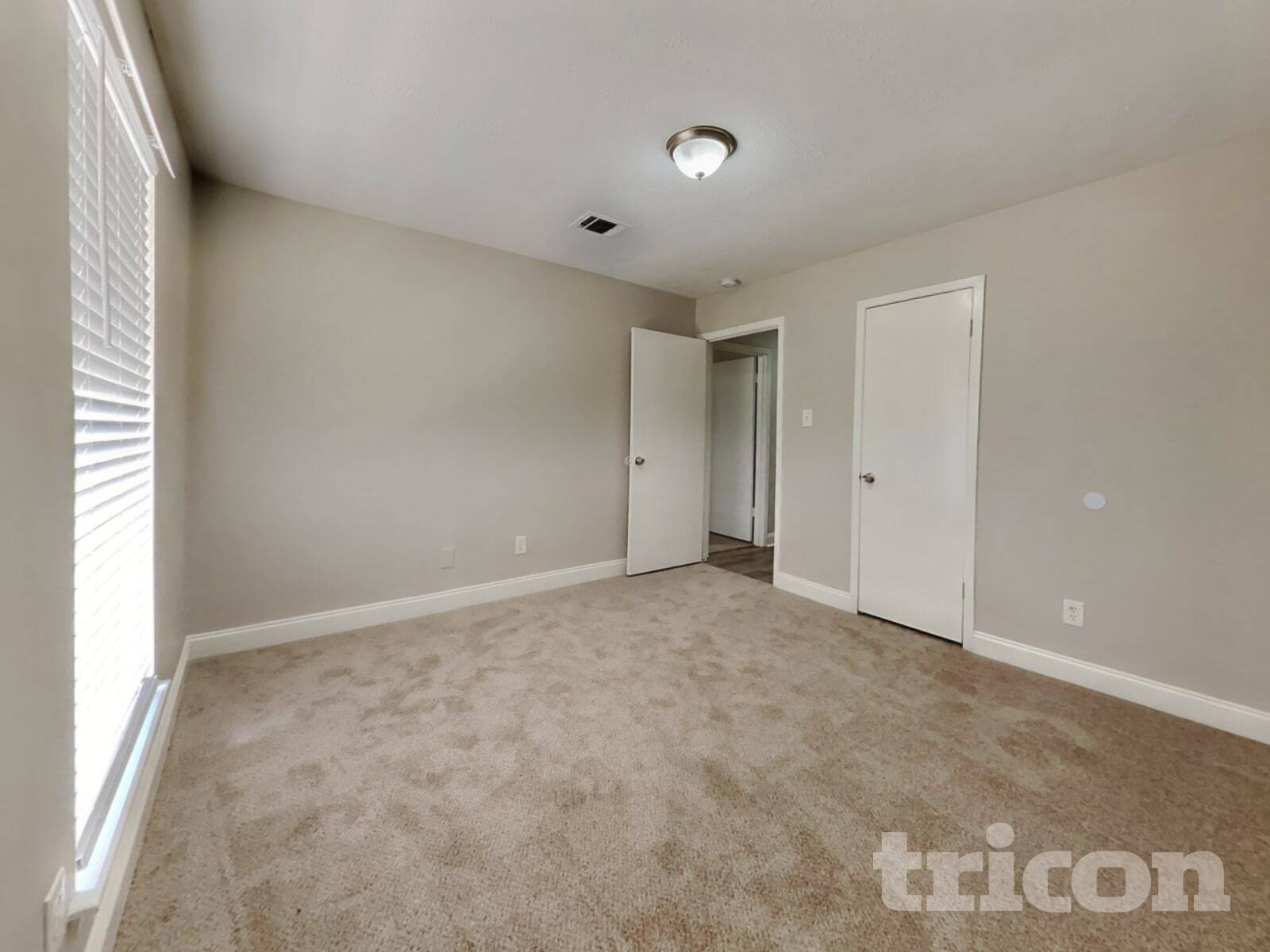 Building Photo - 14218 Overbrook Ln