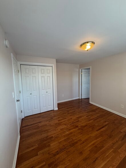 Building Photo - 186 Seaton Rd