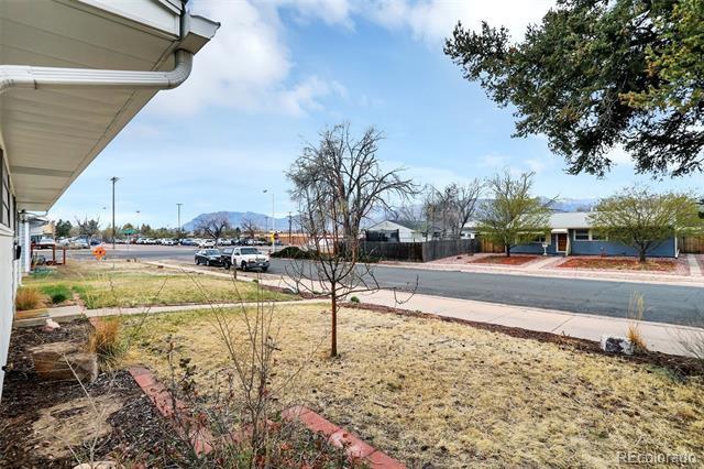 Building Photo - 2511 Bonfoy Ave