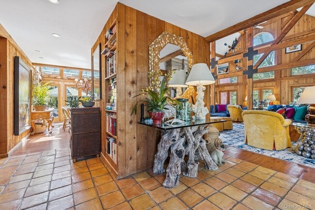 Building Photo - 4 Marion Ln