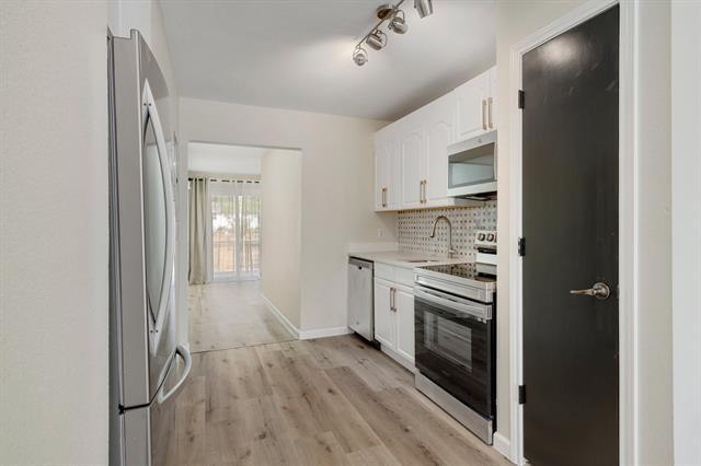 Building Photo - 7460 Aberdeen Dr