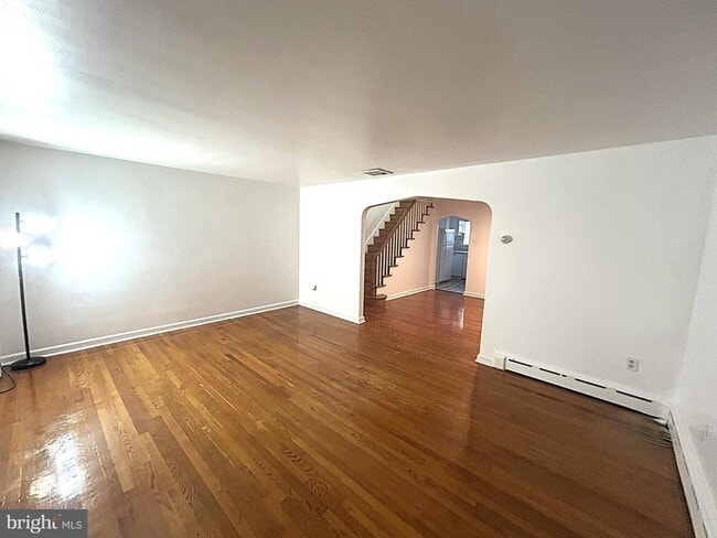 Building Photo - 625 Grove St