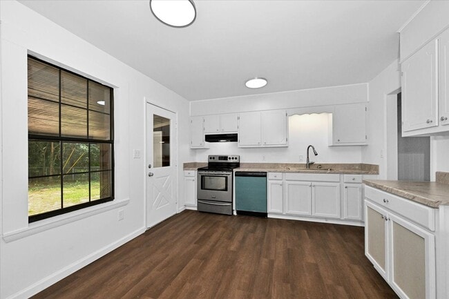 Building Photo - 441 Co Rd 539