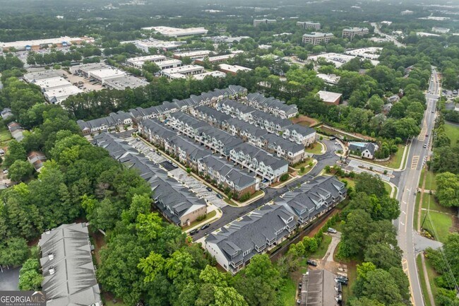 Building Photo - 240 Walker Ave
