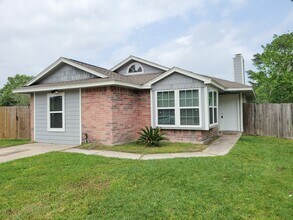 Building Photo - 15814 Murrelet Ct