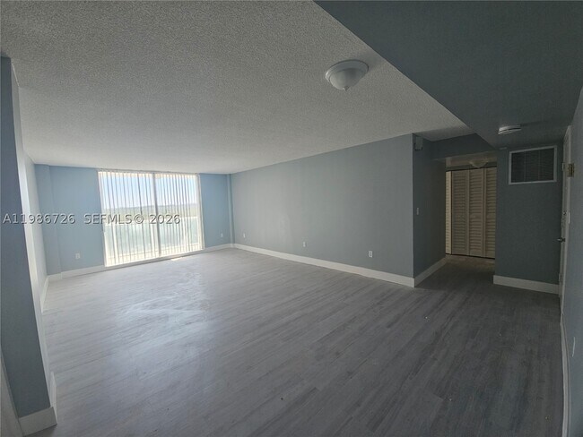 Building Photo - 2841 NE 163rd St