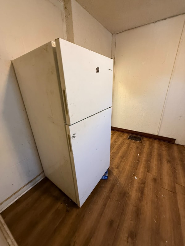 Building Photo - 1305 E Whitmer St