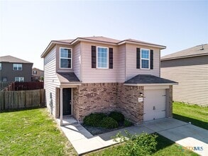 Building Photo - 225 Denson Ln