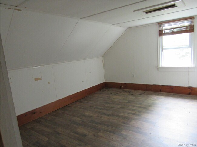 Building Photo - 30 Craigville Rd