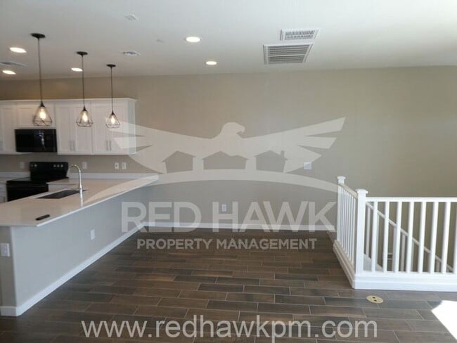 Building Photo - Gorgeous, Modern Three Bedroom, Two Bathro...