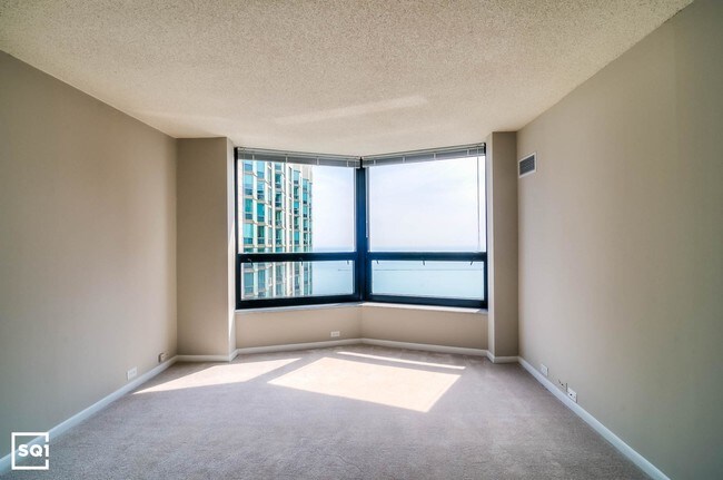 Building Photo - LAKESHORE EAST: Panoramic Views!