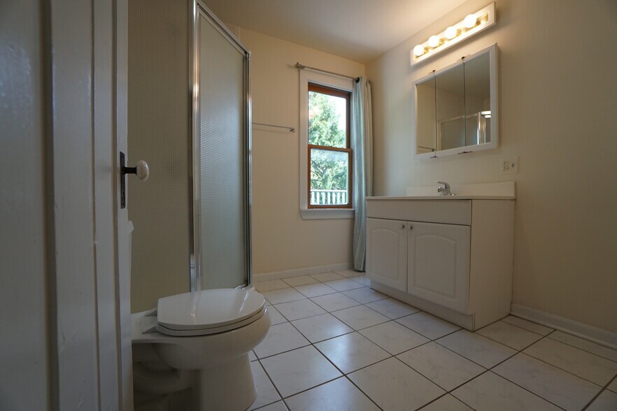 Second Floor Full Bathroom - 224 E Benton Ave