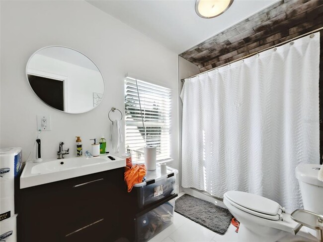 Building Photo - 132 Burks Cir