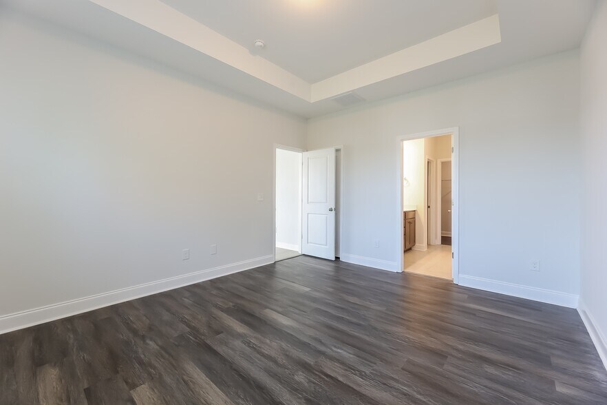 Building Photo - 200 Bosa Ln