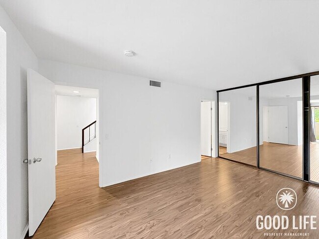 Building Photo - 12851 Caminito Del Canto