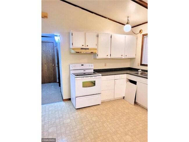 Building Photo - 921-935 Pearl St