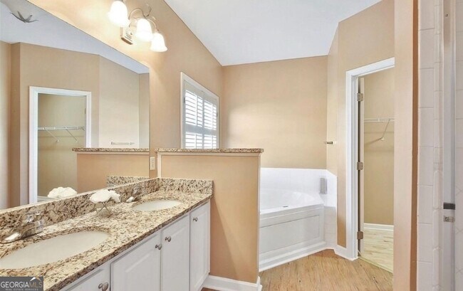 Building Photo - 504 Hollen Ct