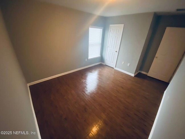 Building Photo - 8465 McGirts Village Ln