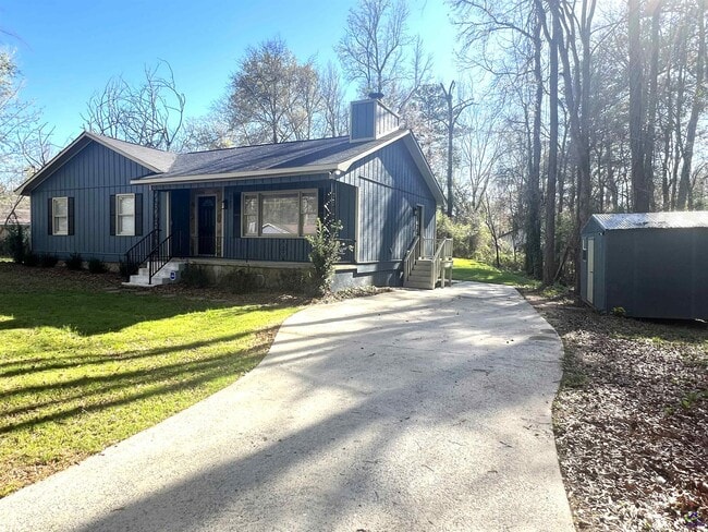 Building Photo - 221 Jefferson Cir