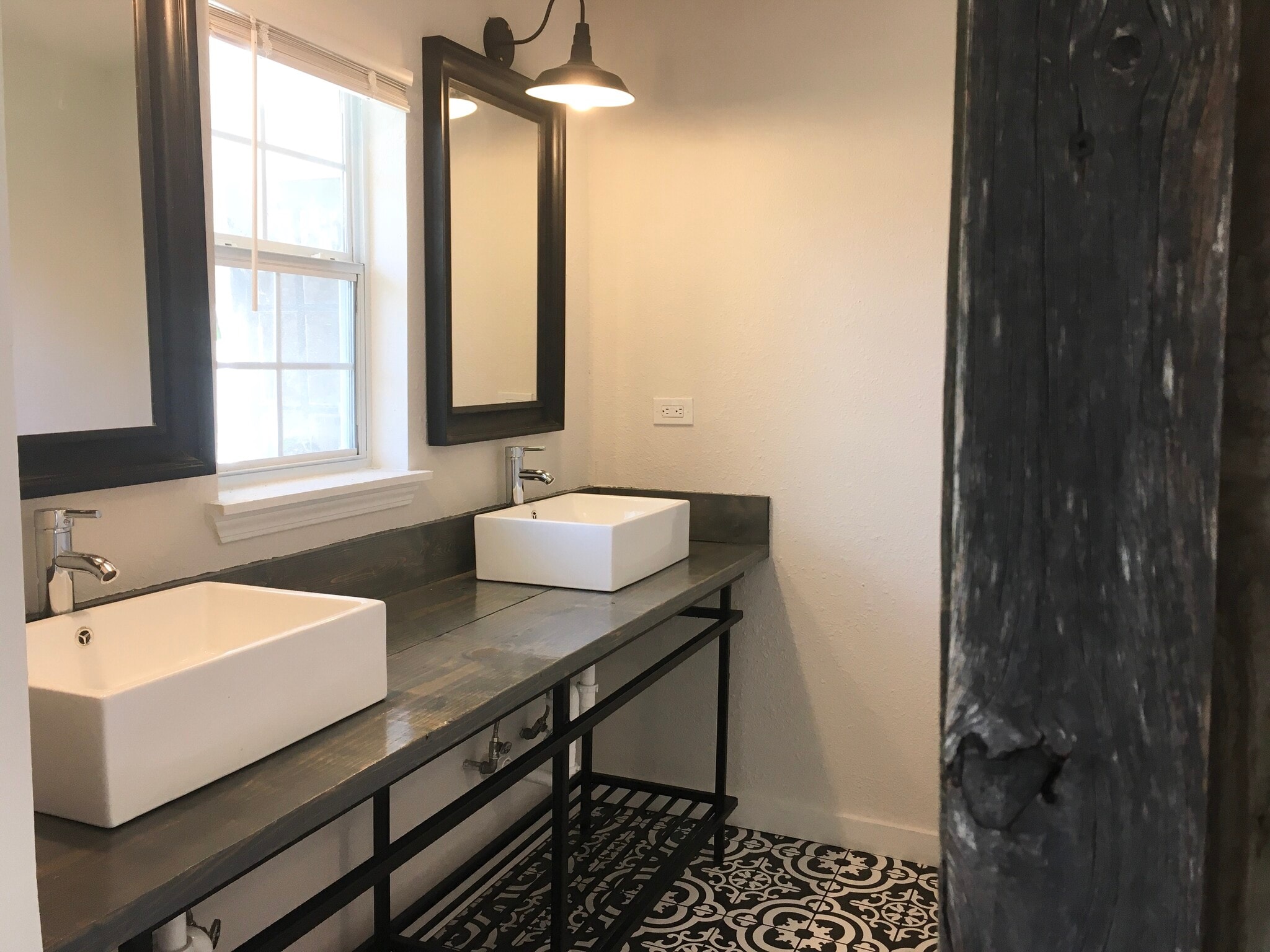 Master bathroom - 5131 Wildflower Dr