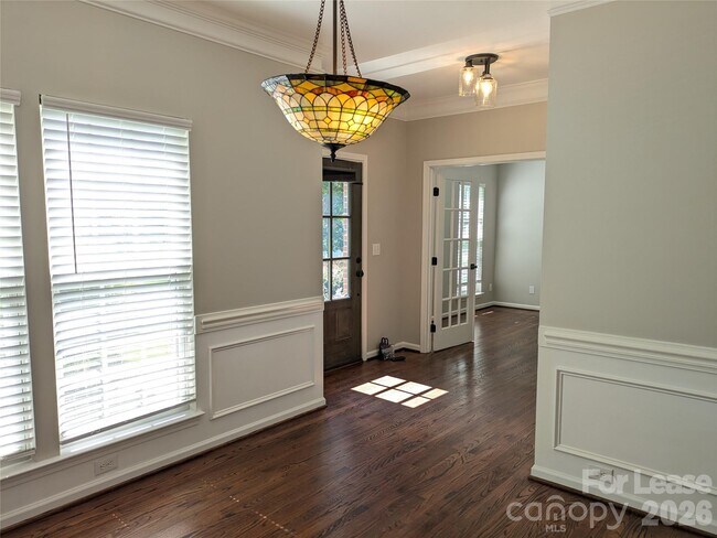 Building Photo - 279 Chandeleur Dr
