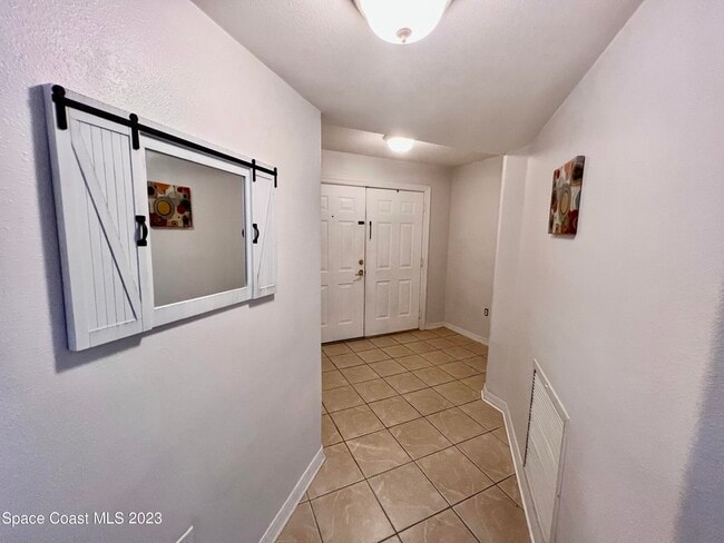 Building Photo - 800 Del Rio Way