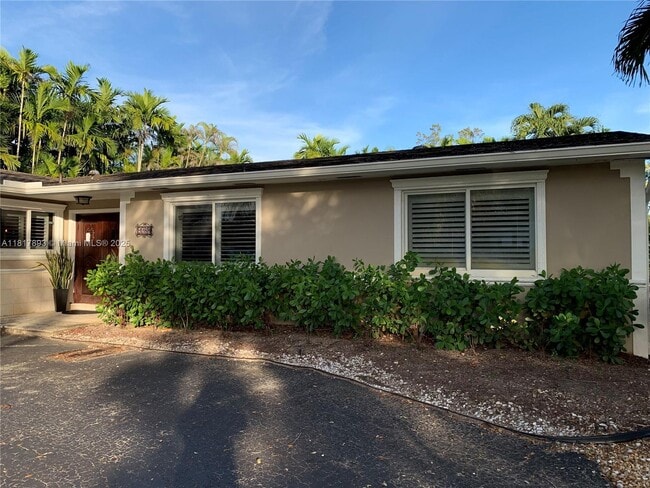 Building Photo - 9941 SW 97th Ct