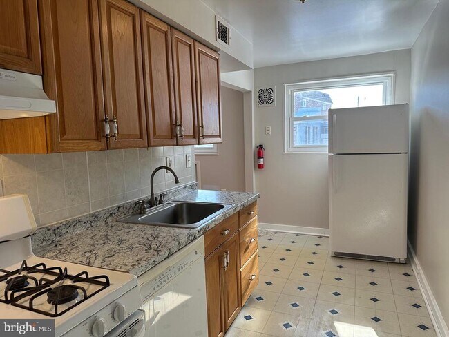 Building Photo - 1961 Carter Rd