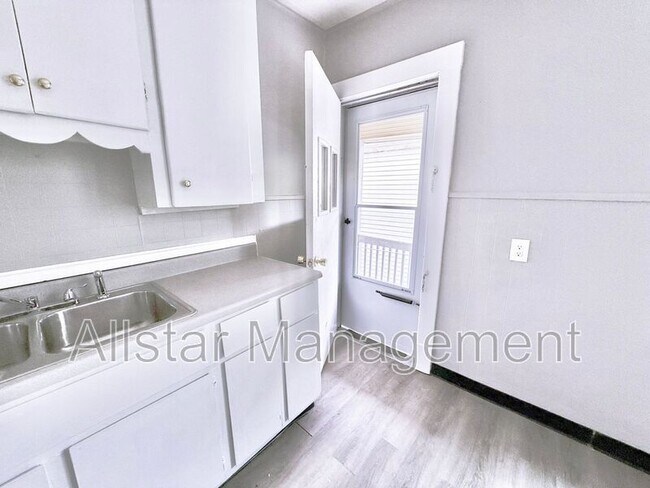 Building Photo - 6714 Worley Ave