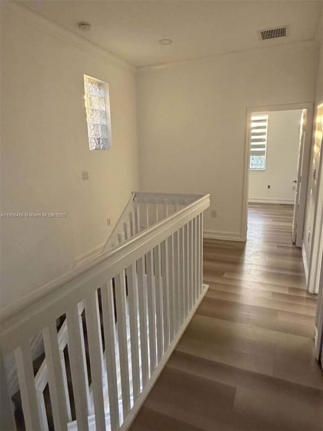 Building Photo - 965 SW 153rd Path