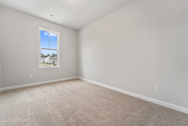 Building Photo - 405 Blockade Shl Ln