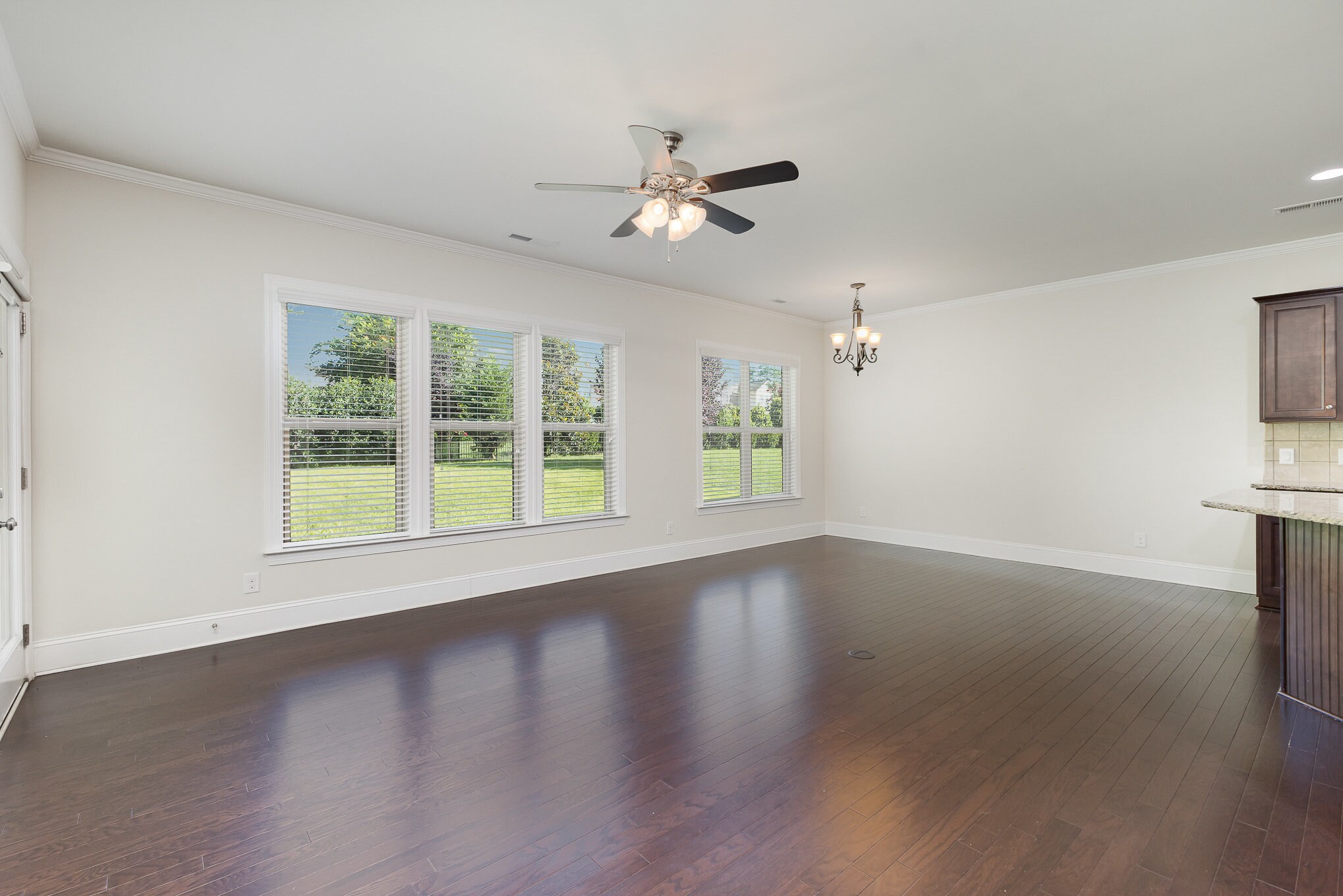 Building Photo - 9909 Woodland Watch Ct