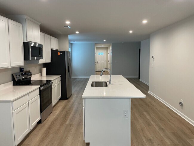 Building Photo - 8103 Sterling Oaks Dr