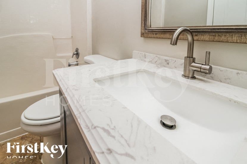 Building Photo - 1844 Doe Lake Ct