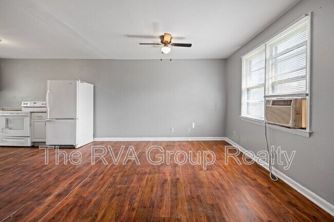 Building Photo - 1528 Lincoln St