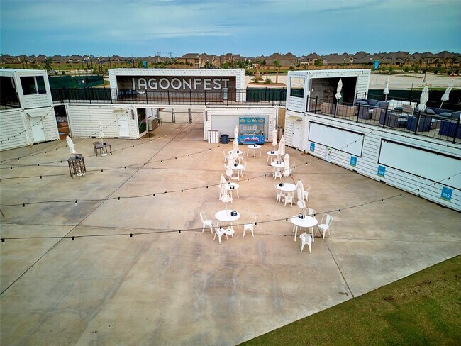 Building Photo - 12629 Pirate Bend Dr