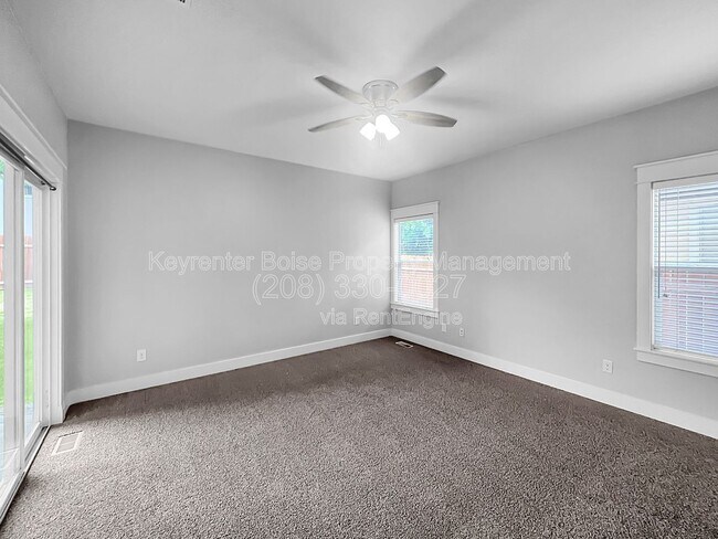 Building Photo - 2120 N Eagle Creek Ln