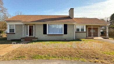 Building Photo - 328 E Thompson Ln