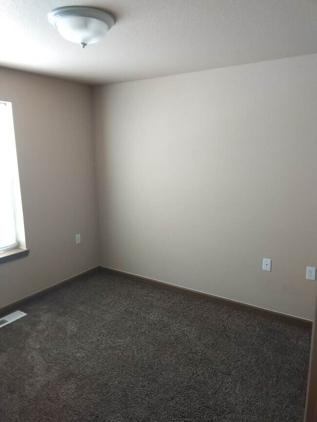 Primary Photo - 822 N Gurley Ave