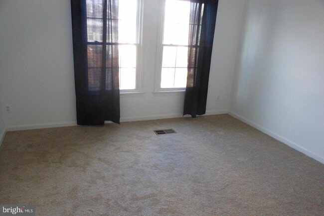 Building Photo - 4039 Chetham Wy