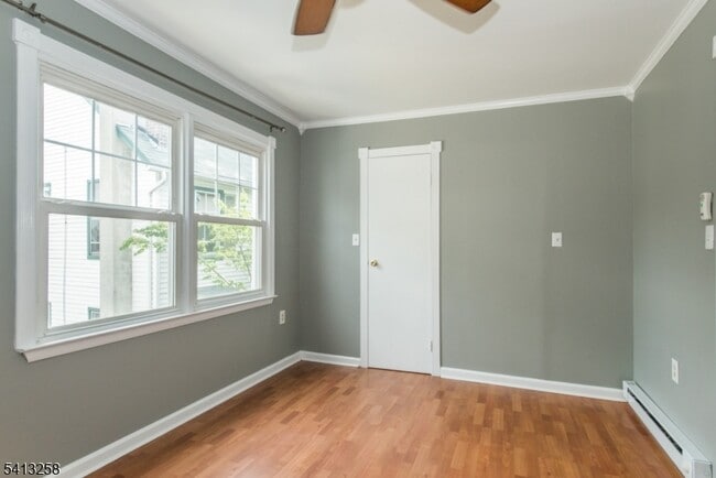 Building Photo - 37 Embury Pl