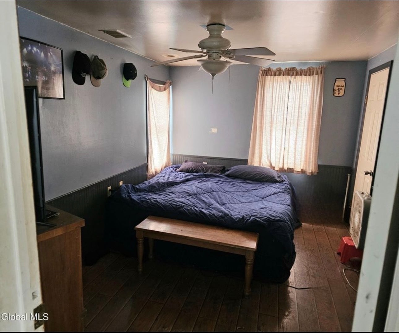 Building Photo - 3 9th St