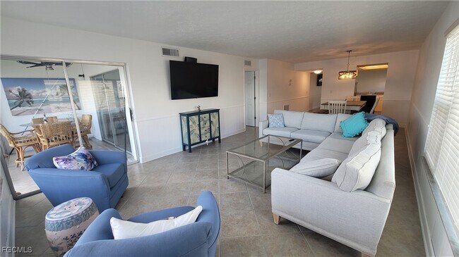 Building Photo - 1827 SE 41st St