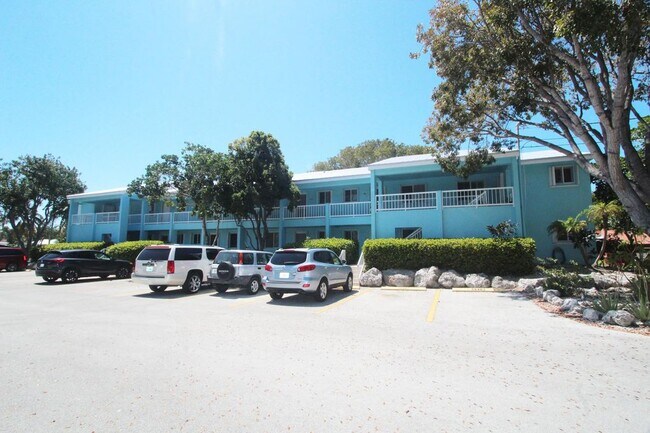 Building Photo - 98442 Windward Ave