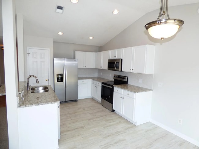 Building Photo - 210 Tibton Cir