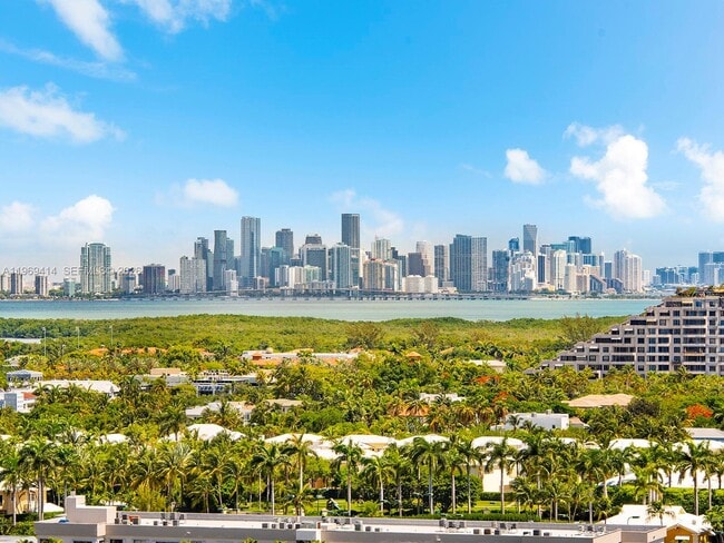 Building Photo - 781 Crandon Blvd