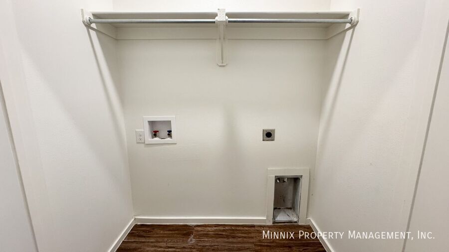 Building Photo - 2101 N Jayton Ave